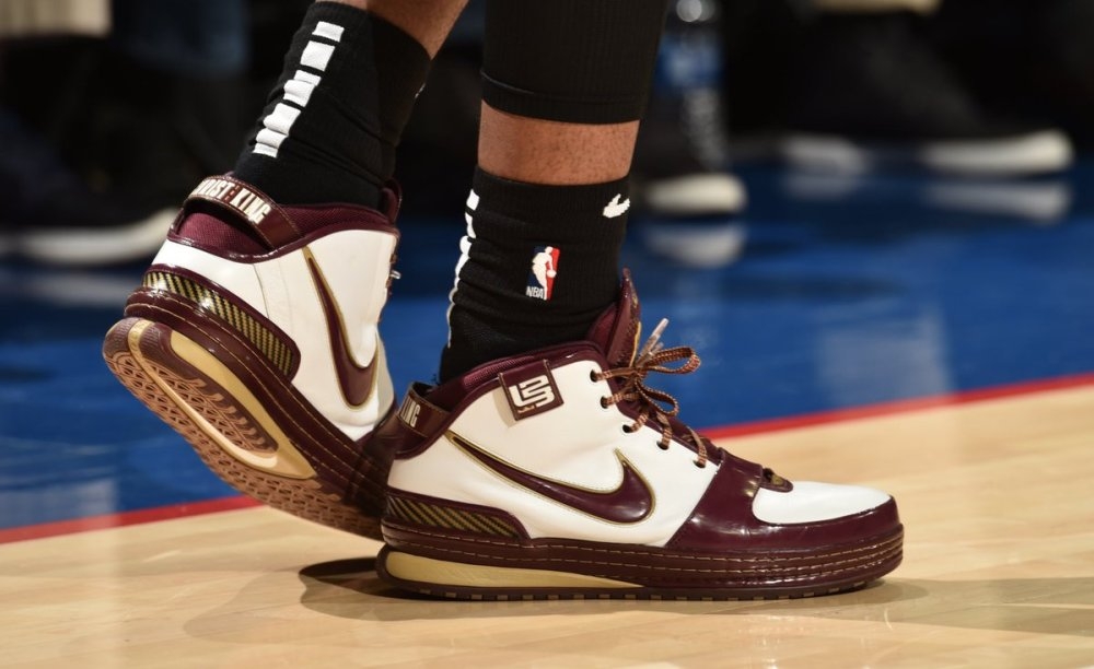 二点球与定 二点球与定